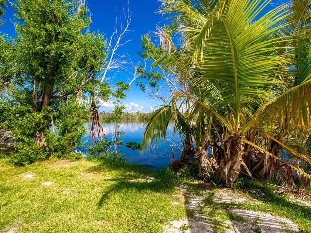 1450-1460 Court Place Sanibel FL 33957