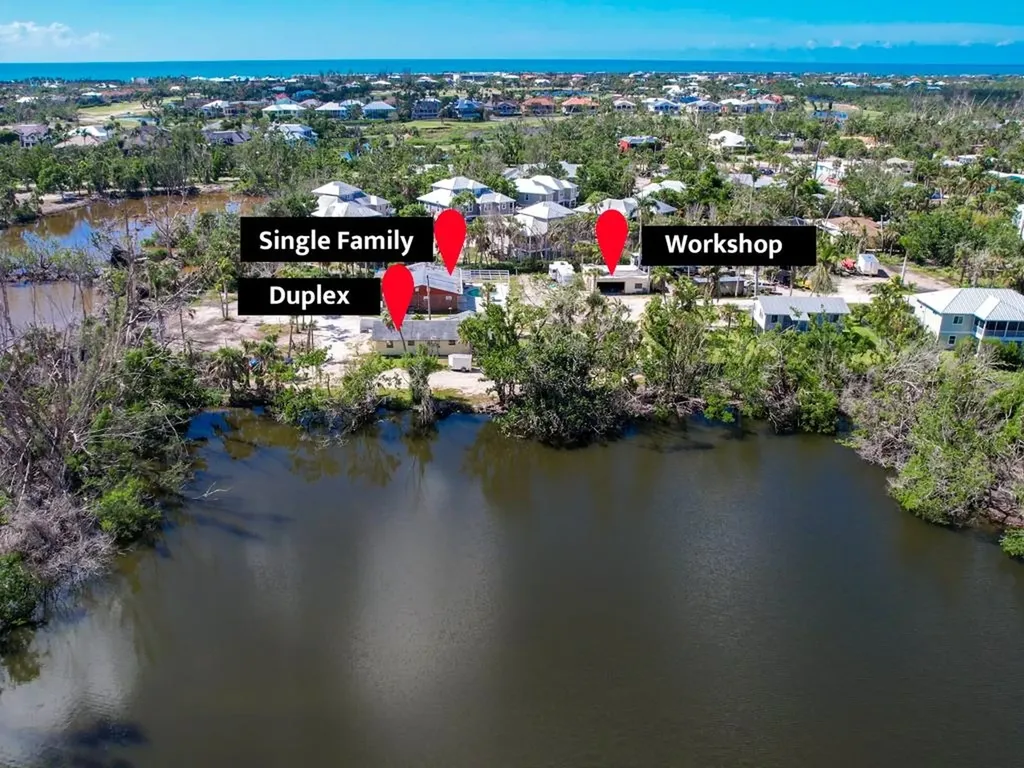 1450-1460 Court Place Sanibel FL 33957