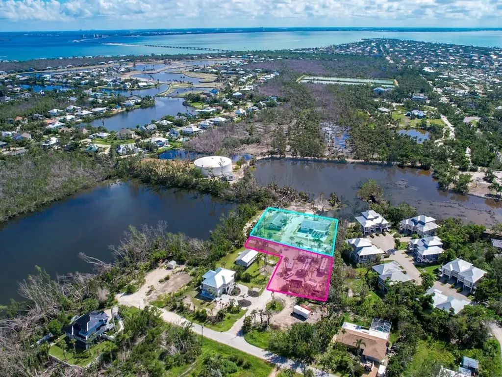 1450-1460 Court Place Sanibel FL 33957