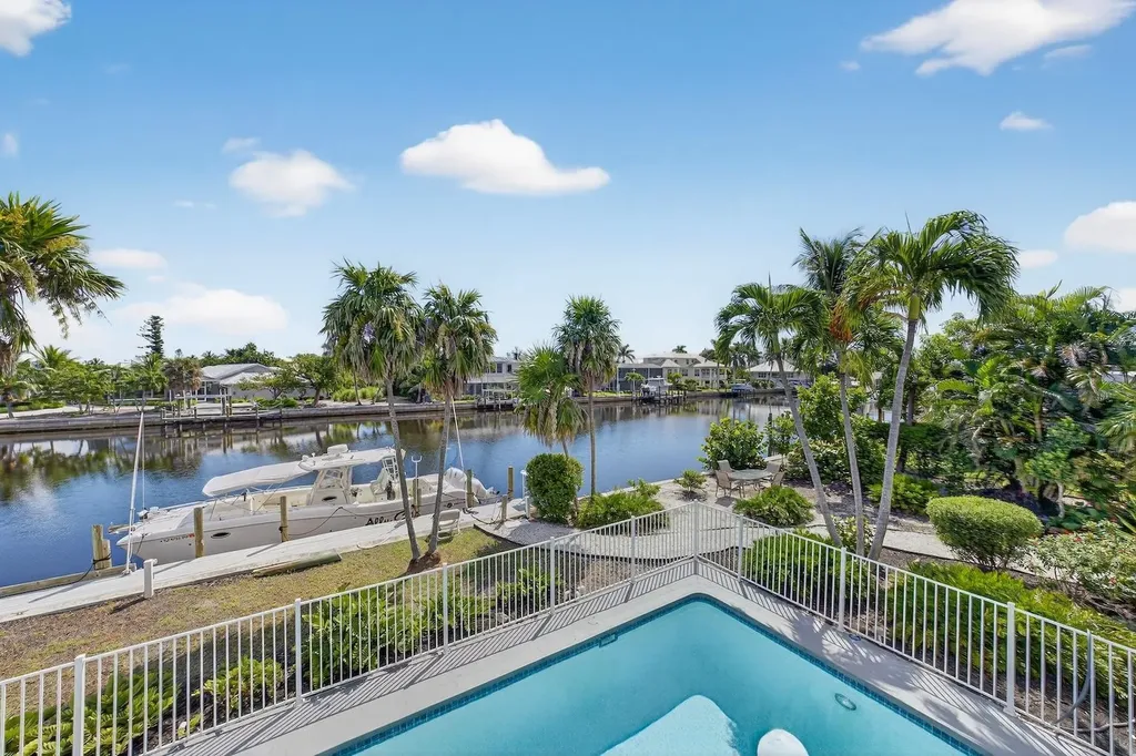 1682 Sabal Palm Drive Sanibel FL 33957