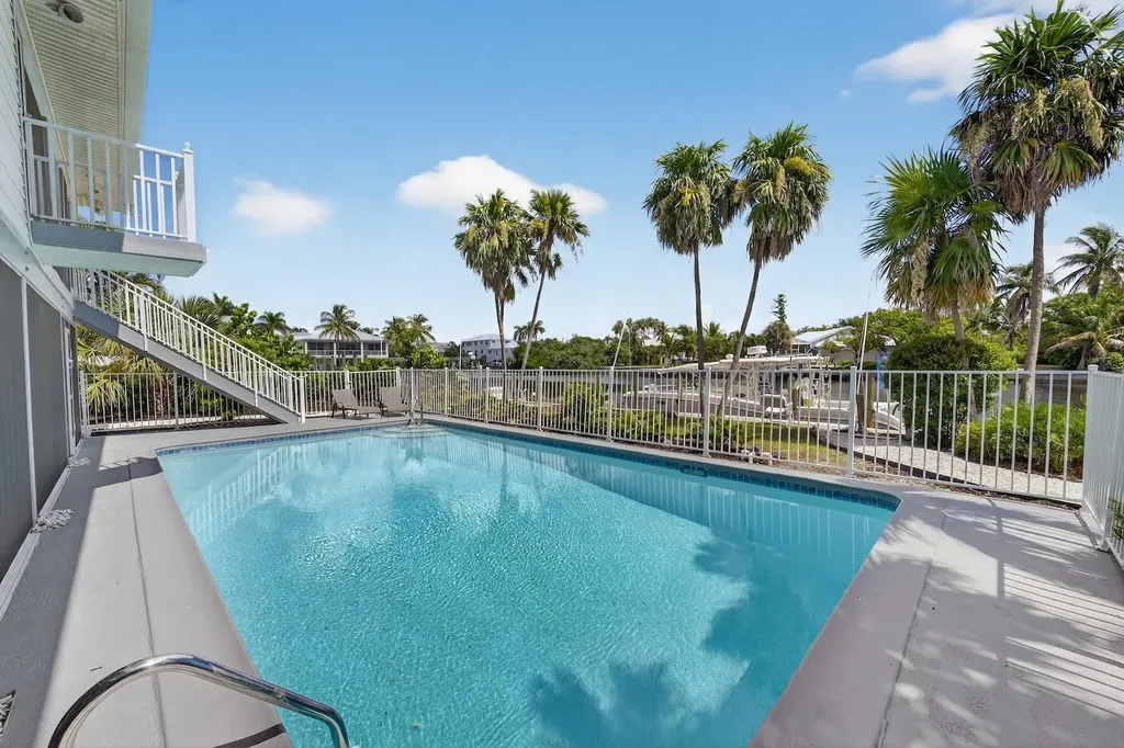 1682 Sabal Palm Drive Sanibel FL 33957