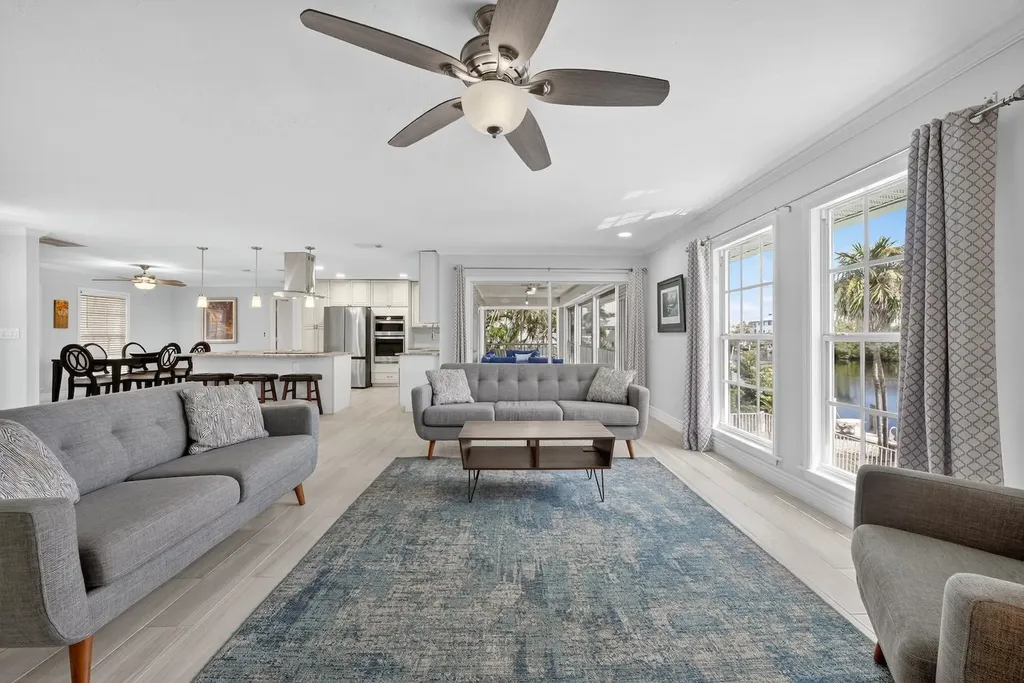 1682 Sabal Palm Drive Sanibel FL 33957