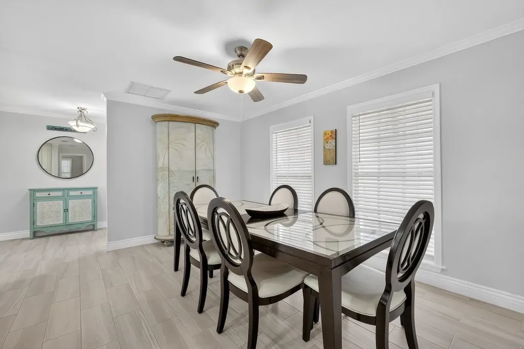 1682 Sabal Palm Drive Sanibel FL 33957