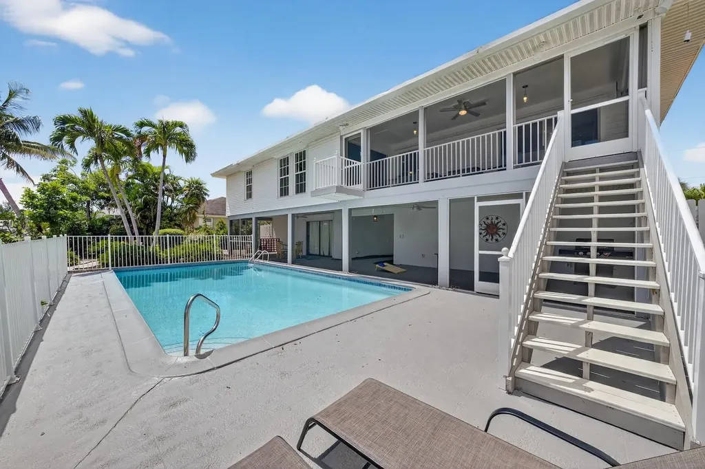 1682 Sabal Palm Drive Sanibel FL 33957