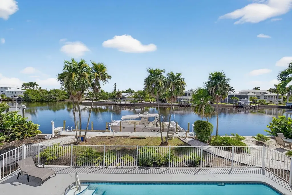 1682 Sabal Palm Drive Sanibel FL 33957