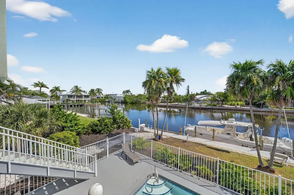 1682 Sabal Palm Drive Sanibel FL 33957