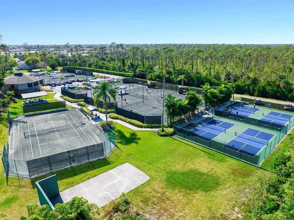 6258 Cougar Run Fort Myers FL 33908