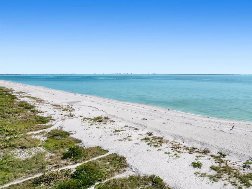 1266 Par View Drive Sanibel FL 33957