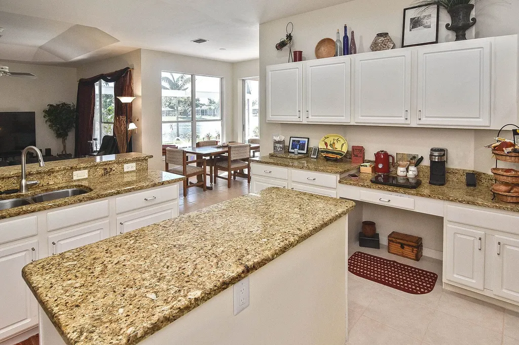 9160 Kings Cove Court Fort Myers FL 33967