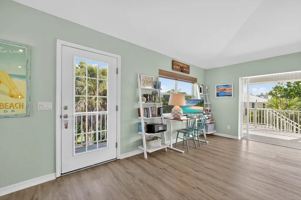 700 Nerita Street Sanibel FL 33957