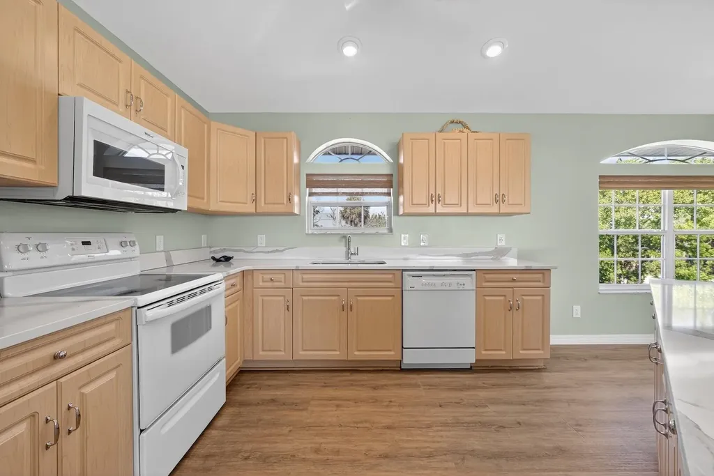 700 Nerita Street Sanibel FL 33957