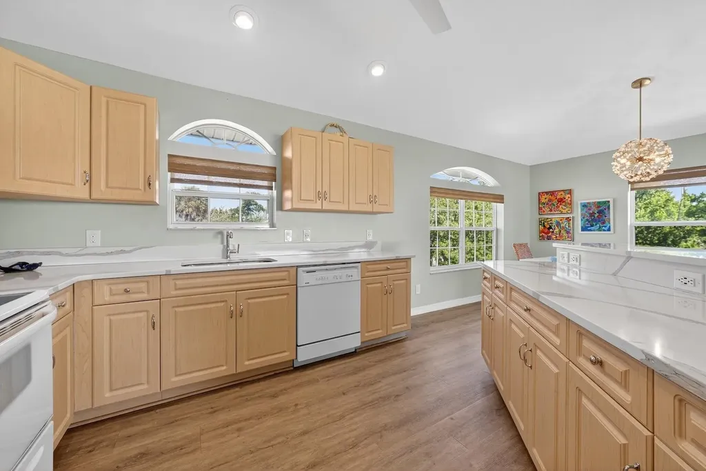 700 Nerita Street Sanibel FL 33957