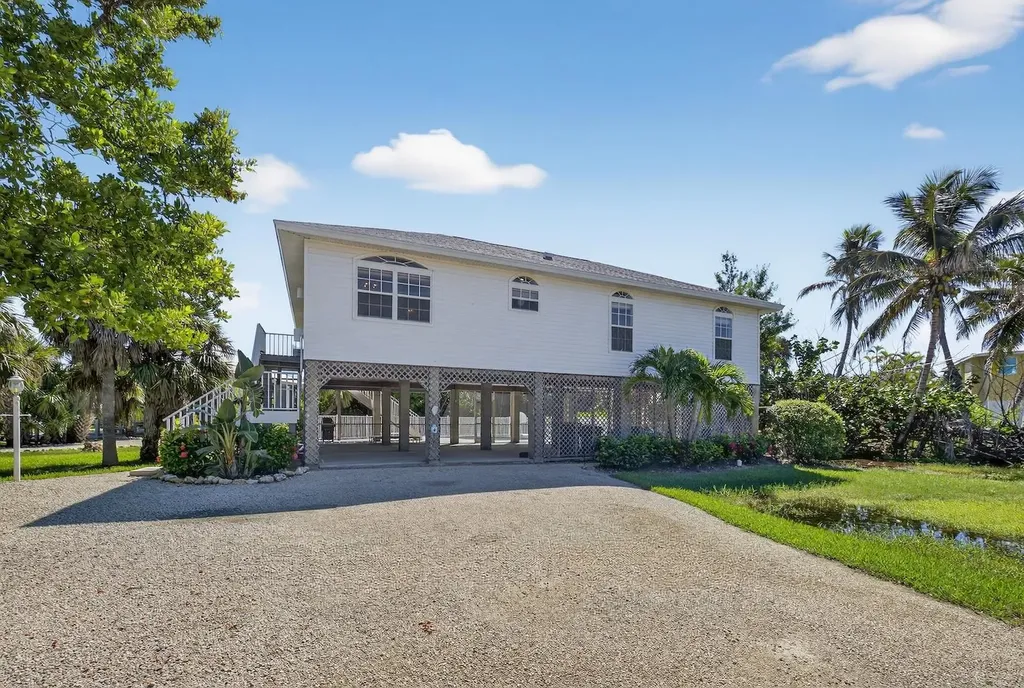 700 Nerita Street Sanibel FL 33957
