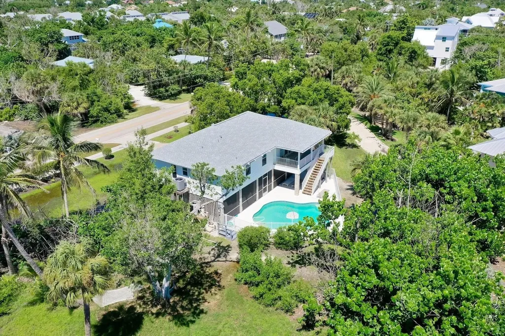 700 Nerita Street Sanibel FL 33957