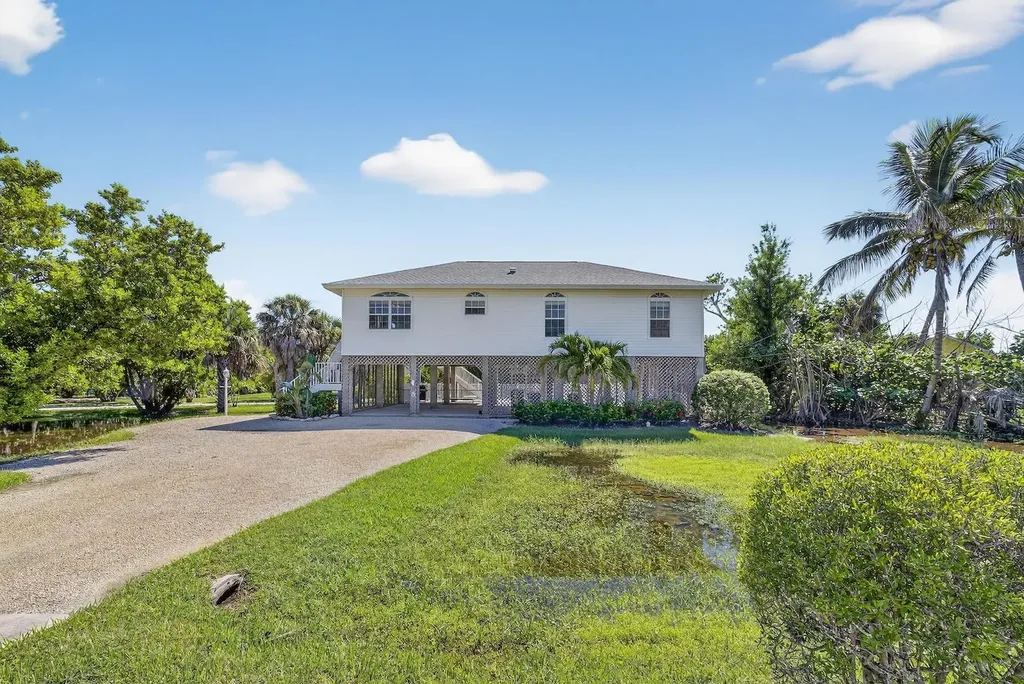 700 Nerita Street Sanibel FL 33957