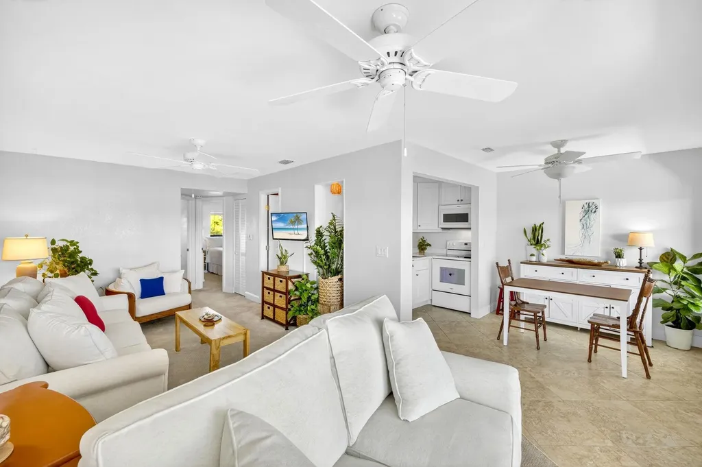 1250 Tennisplace Court Sanibel FL 33957