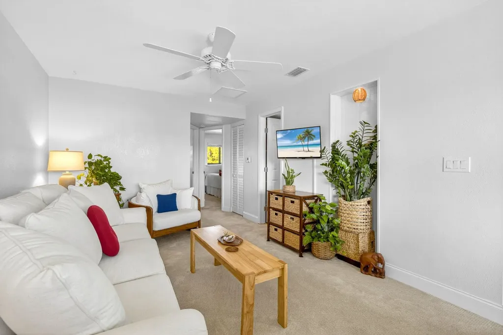 1250 Tennisplace Court Sanibel FL 33957