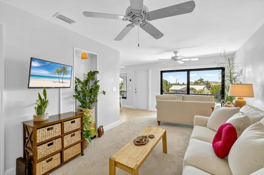 1250 Tennisplace Court Sanibel FL 33957