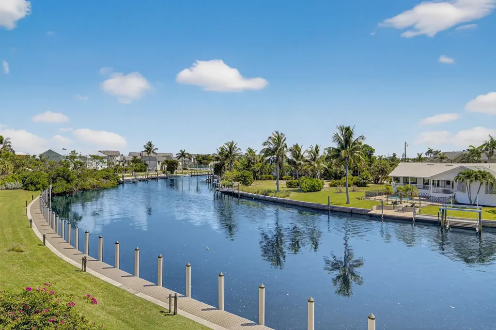 1250 Tennisplace Court Sanibel FL 33957