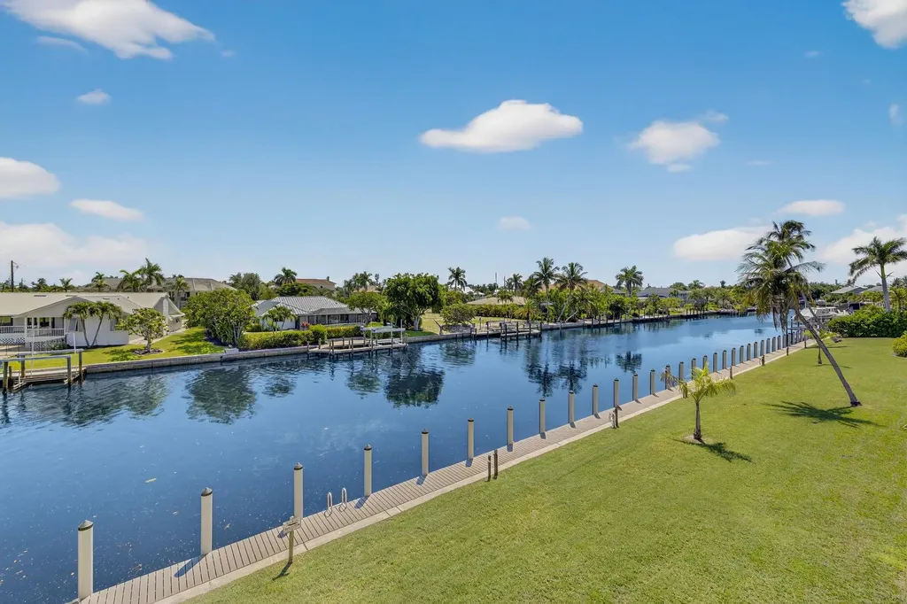 1250 Tennisplace Court Sanibel FL 33957