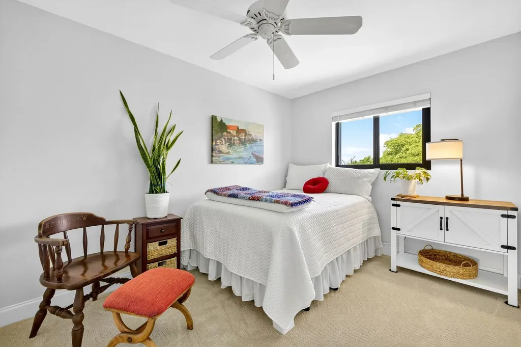 1250 Tennisplace Court Sanibel FL 33957