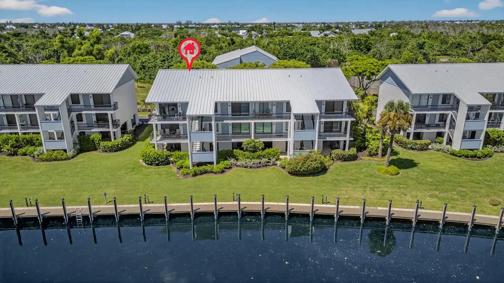 1250 Tennisplace Court Sanibel FL 33957