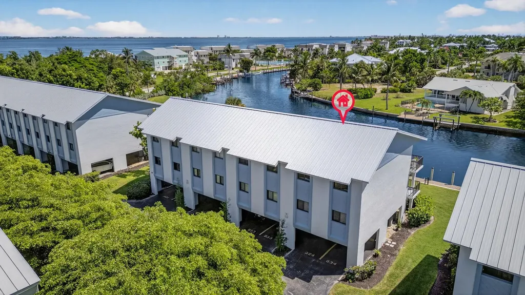 1250 Tennisplace Court Sanibel FL 33957