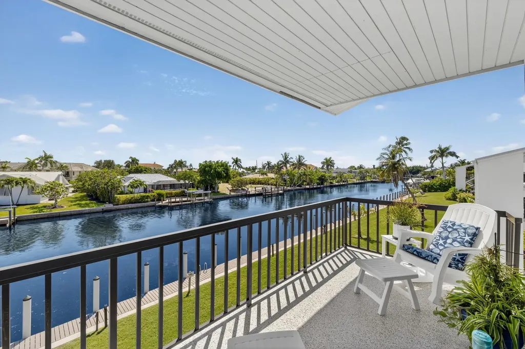 1250 Tennisplace Court Sanibel FL 33957