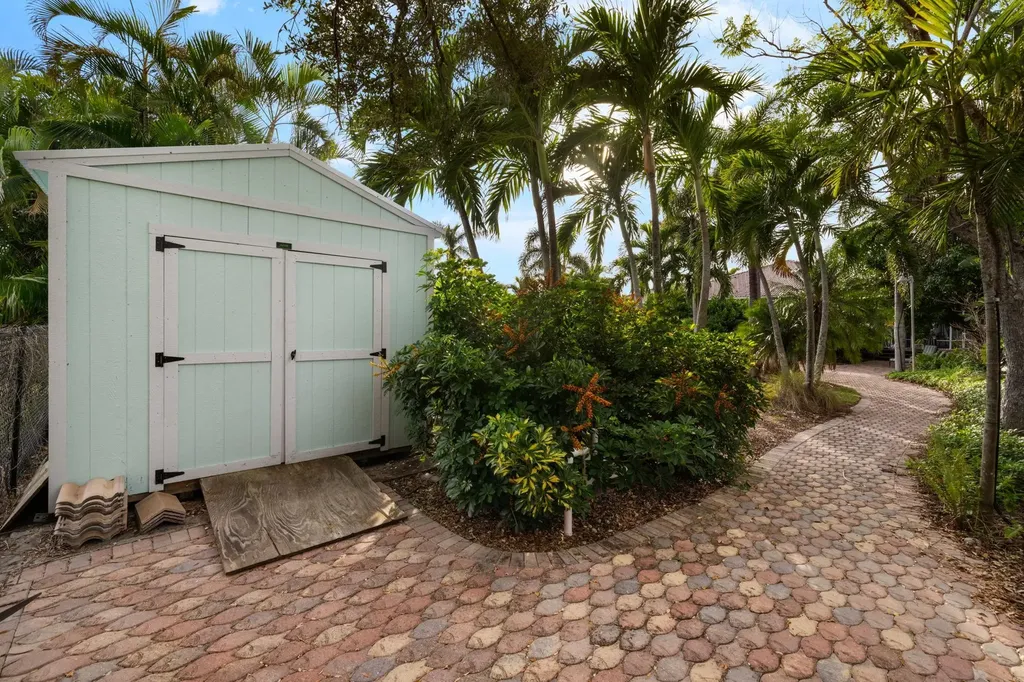 12241 Harry Street Bokeelia FL 33922