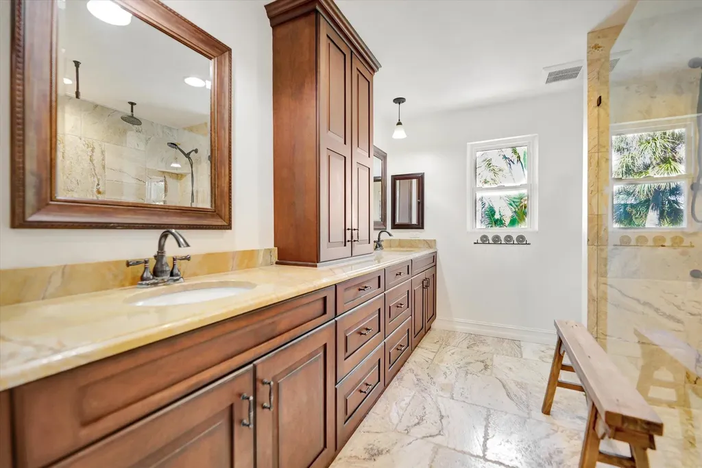 6101 Starling Way Sanibel FL 33957