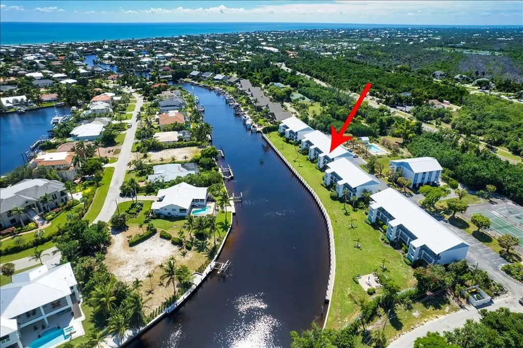 1250 Tennisplace Court Sanibel FL 33957
