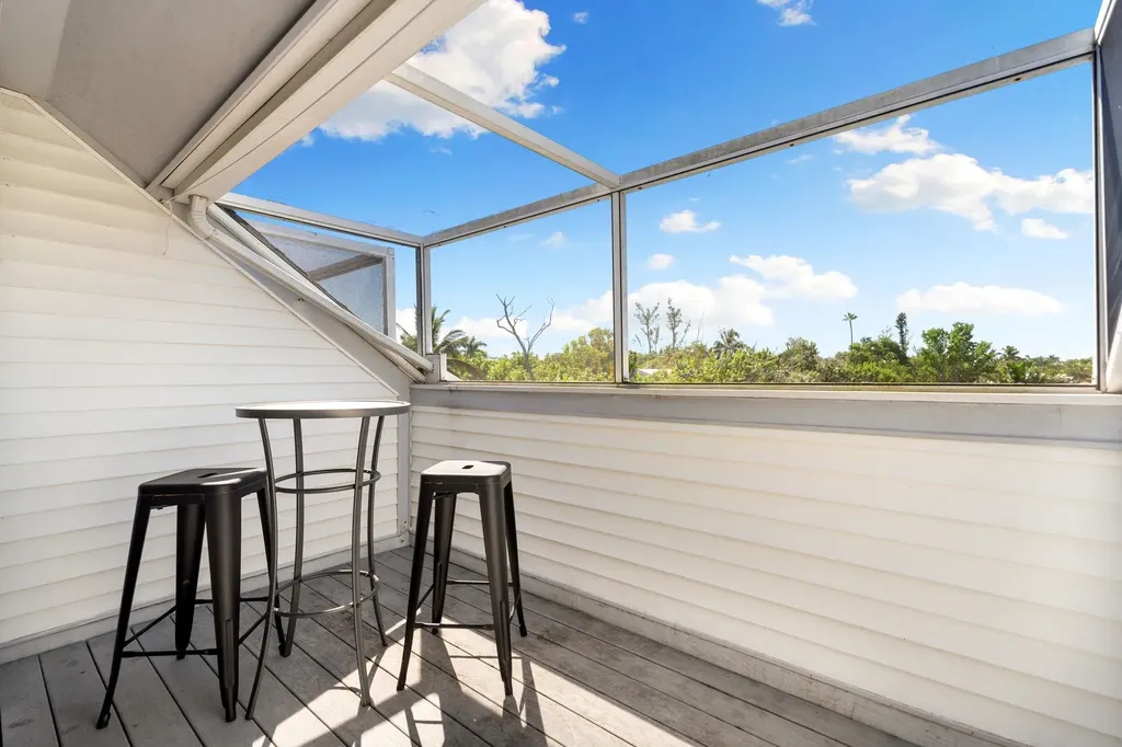 1039 Beach Road Sanibel FL 33957