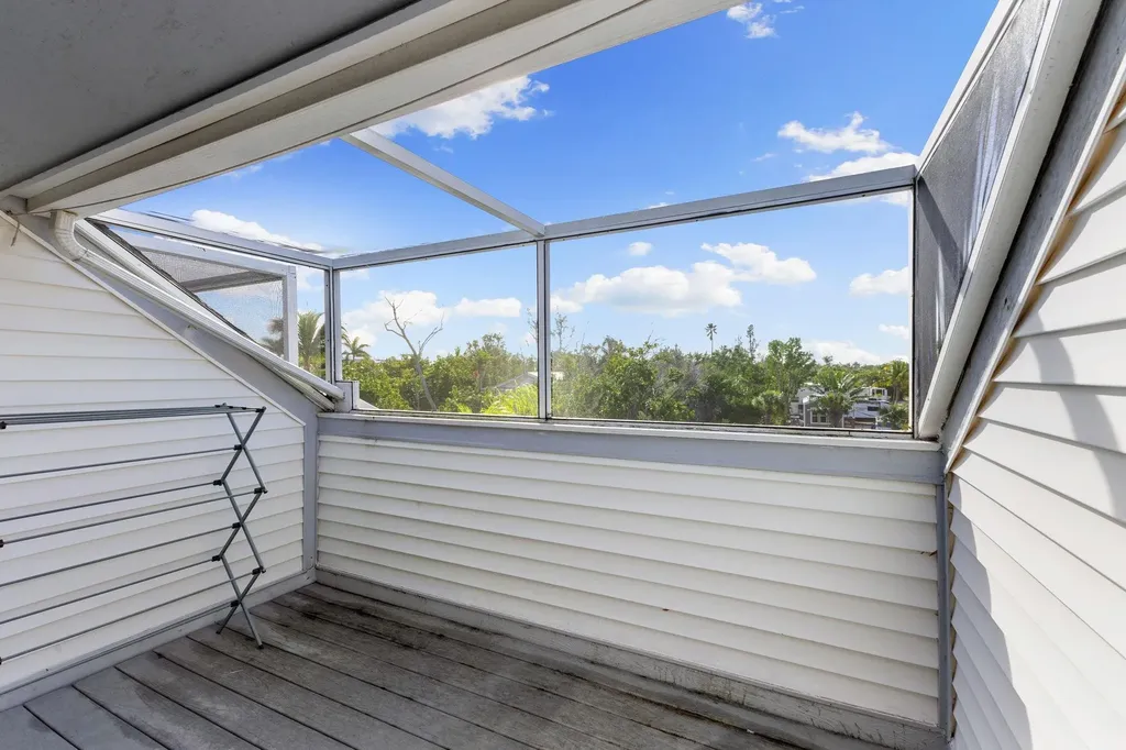 1039 Beach Road Sanibel FL 33957