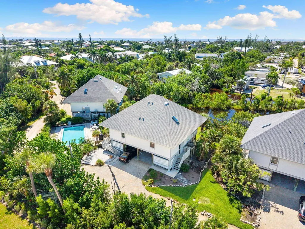 1039 Beach Road Sanibel FL 33957