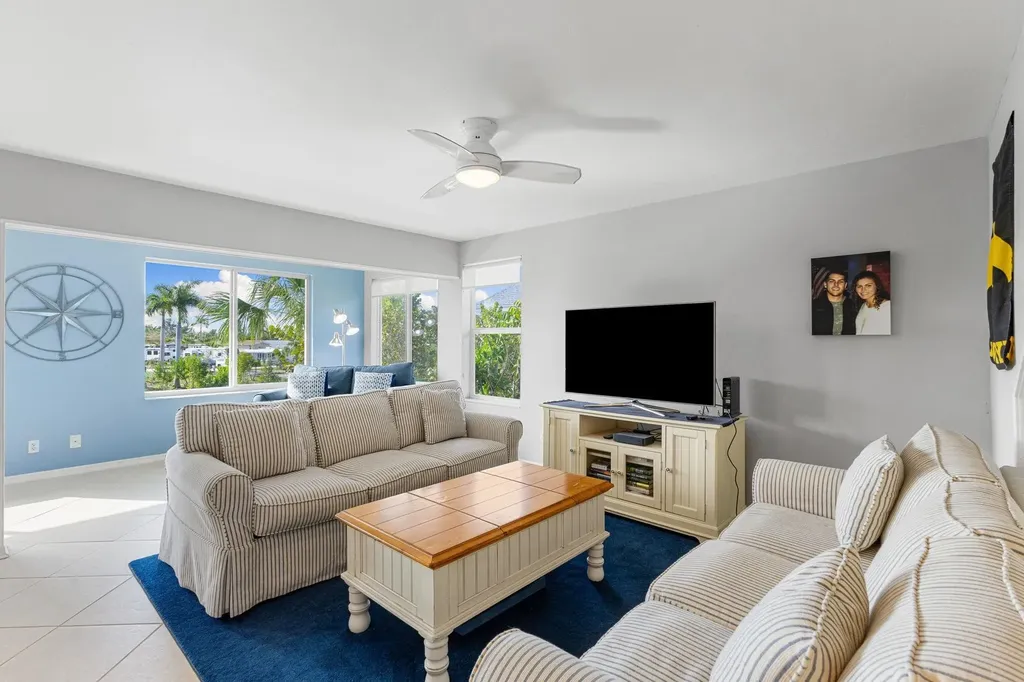 1039 Beach Road Sanibel FL 33957