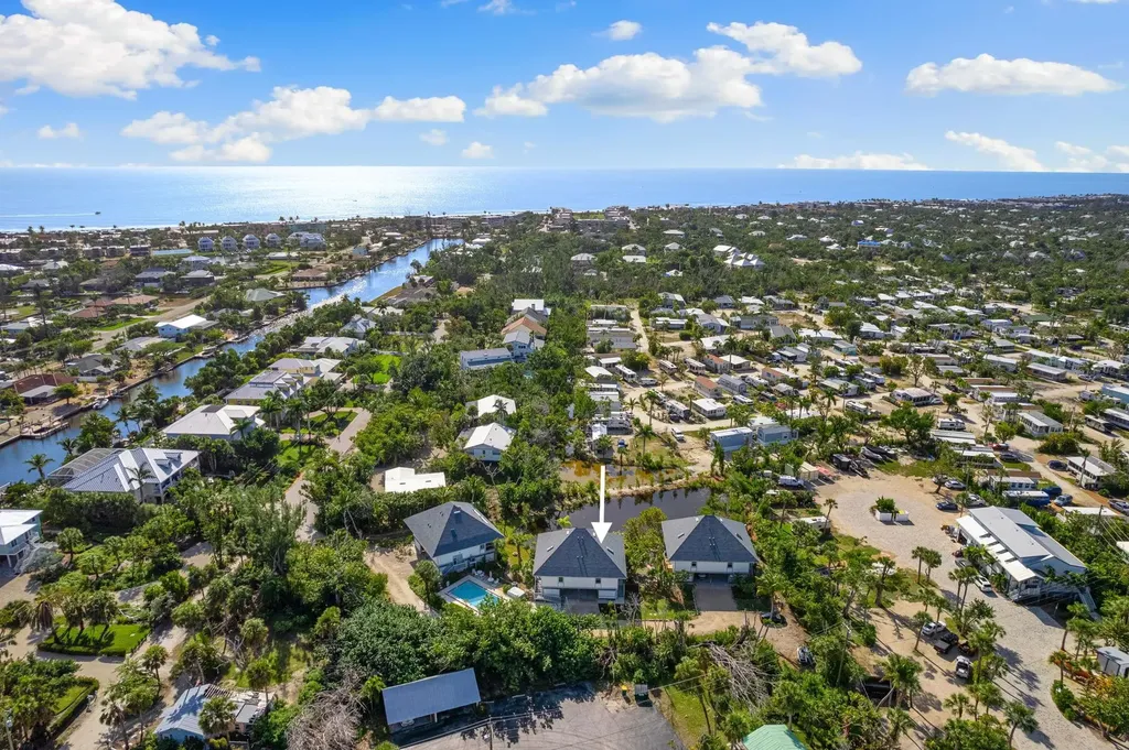 1039 Beach Road Sanibel FL 33957