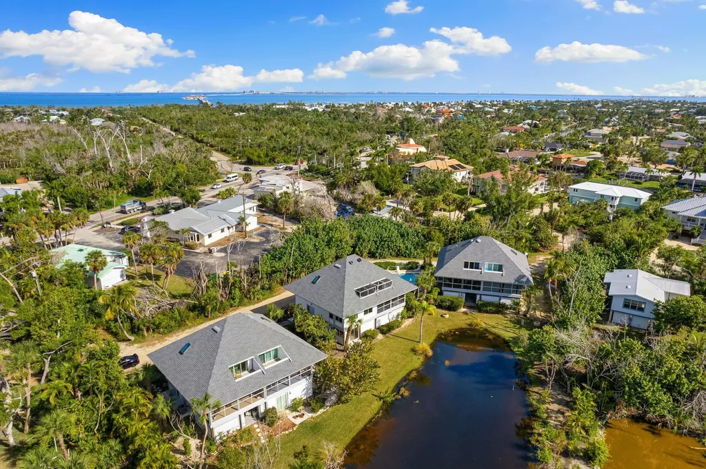 1039 Beach Road Sanibel FL 33957