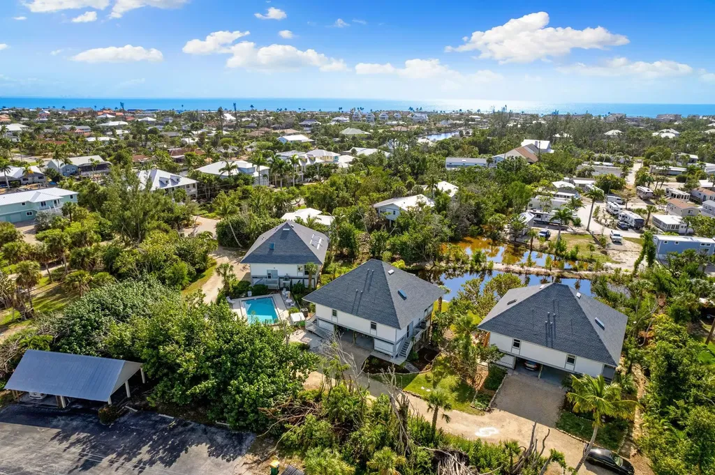 1039 Beach Road Sanibel FL 33957