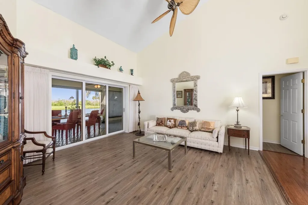 1558 Sand Castle Road Sanibel FL 33957