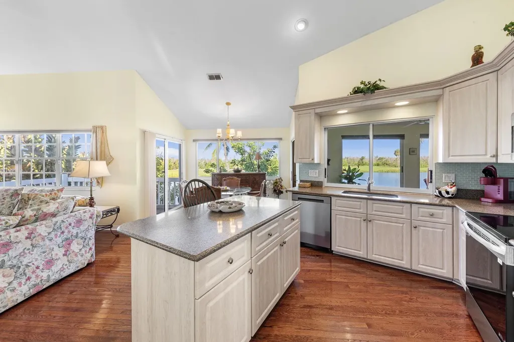 1558 Sand Castle Road Sanibel FL 33957