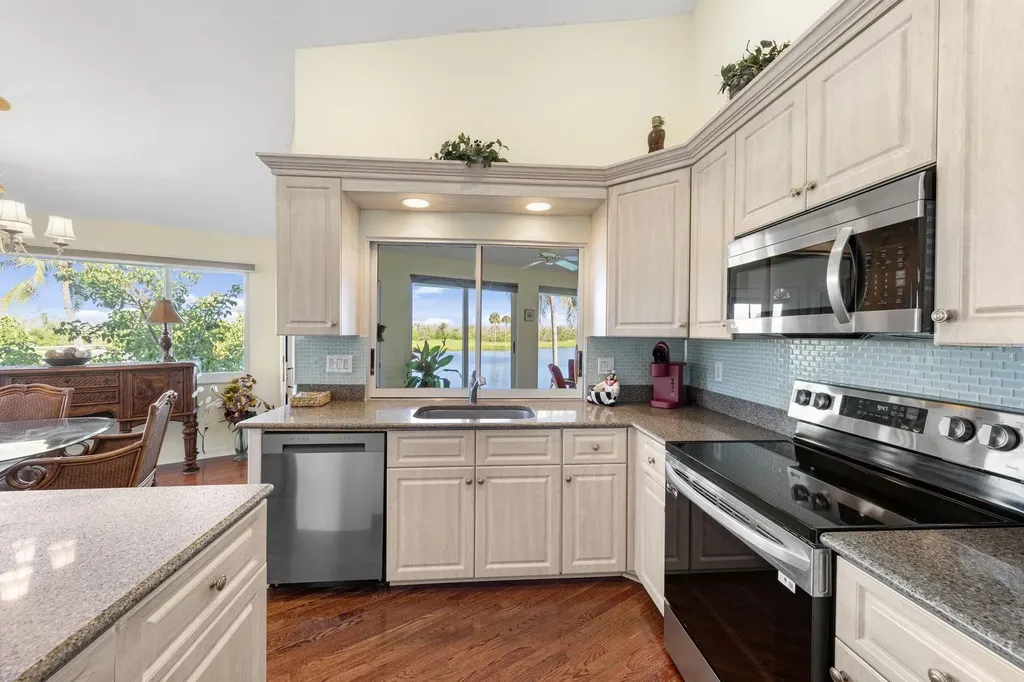 1558 Sand Castle Road Sanibel FL 33957