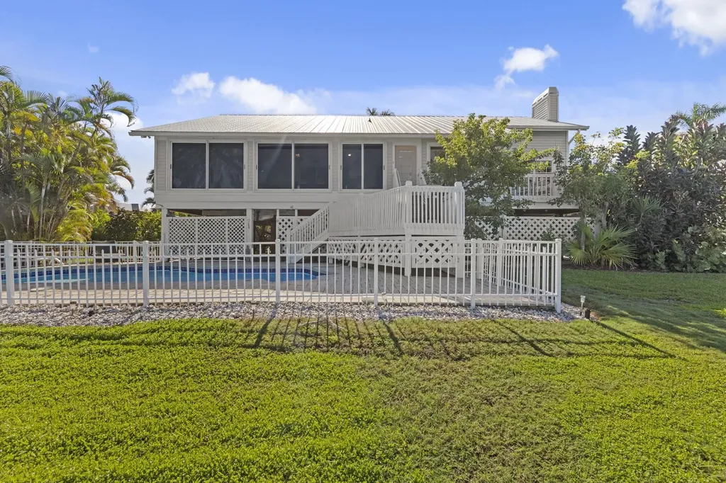 1558 Sand Castle Road Sanibel FL 33957