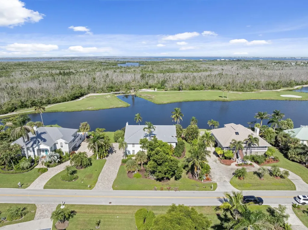 1558 Sand Castle Road Sanibel FL 33957