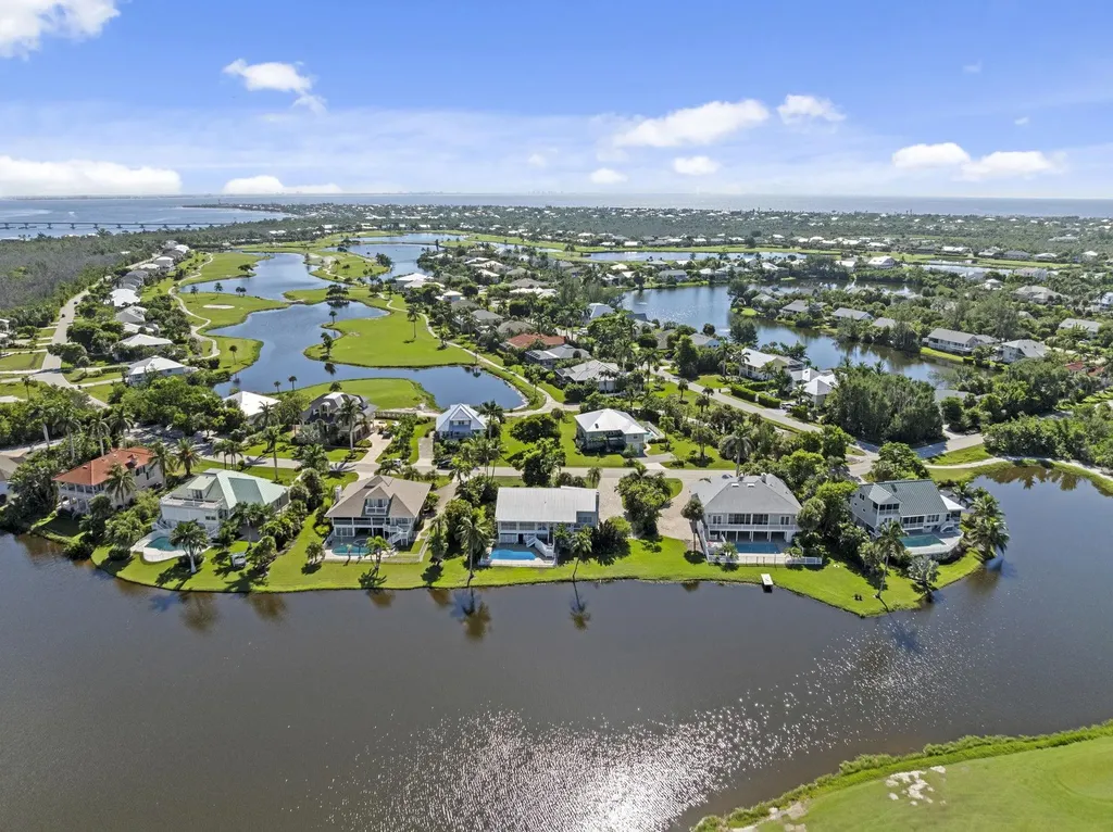 1558 Sand Castle Road Sanibel FL 33957