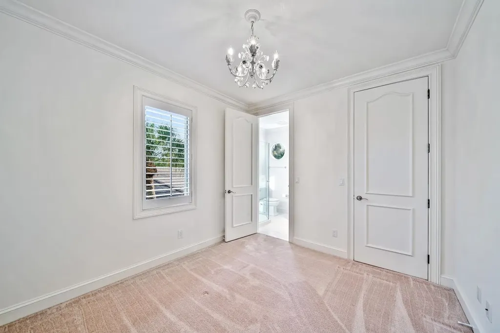 2402 Wulfert Road Sanibel FL 33957