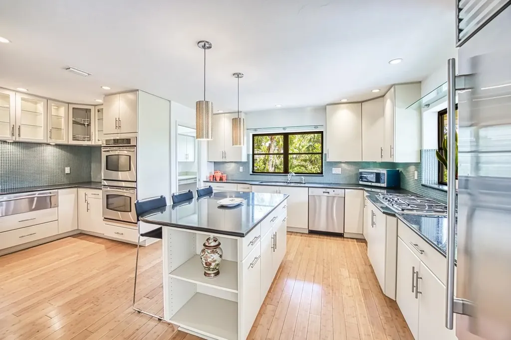 5309 Umbrella Pool Road Sanibel FL 33957
