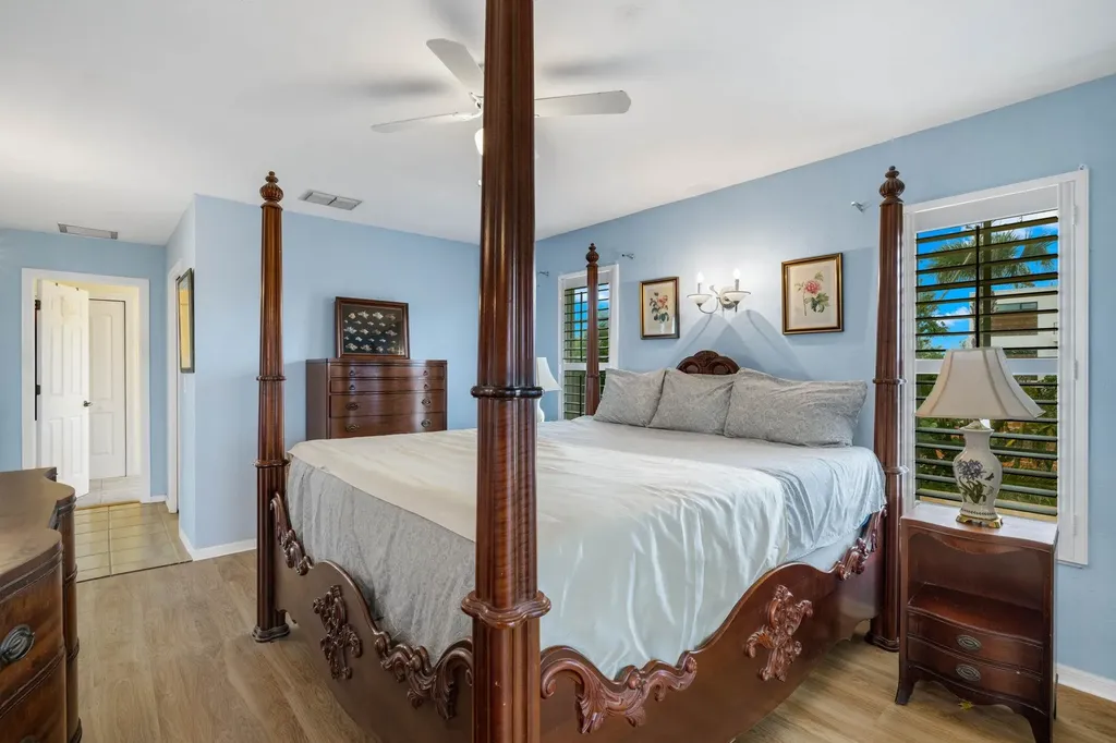 1625 Serenity Lane Sanibel FL 33957