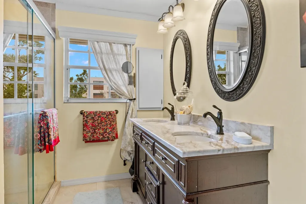 1625 Serenity Lane Sanibel FL 33957