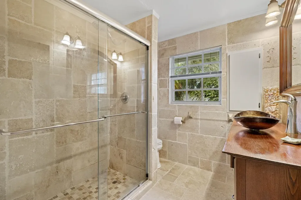 1625 Serenity Lane Sanibel FL 33957