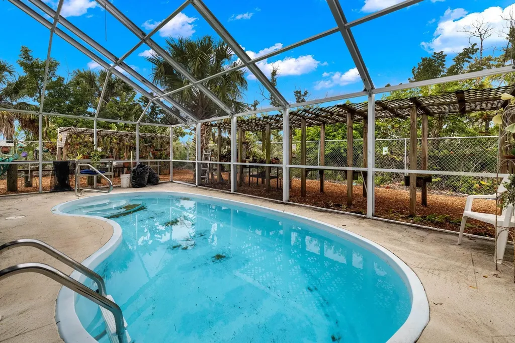 1625 Serenity Lane Sanibel FL 33957
